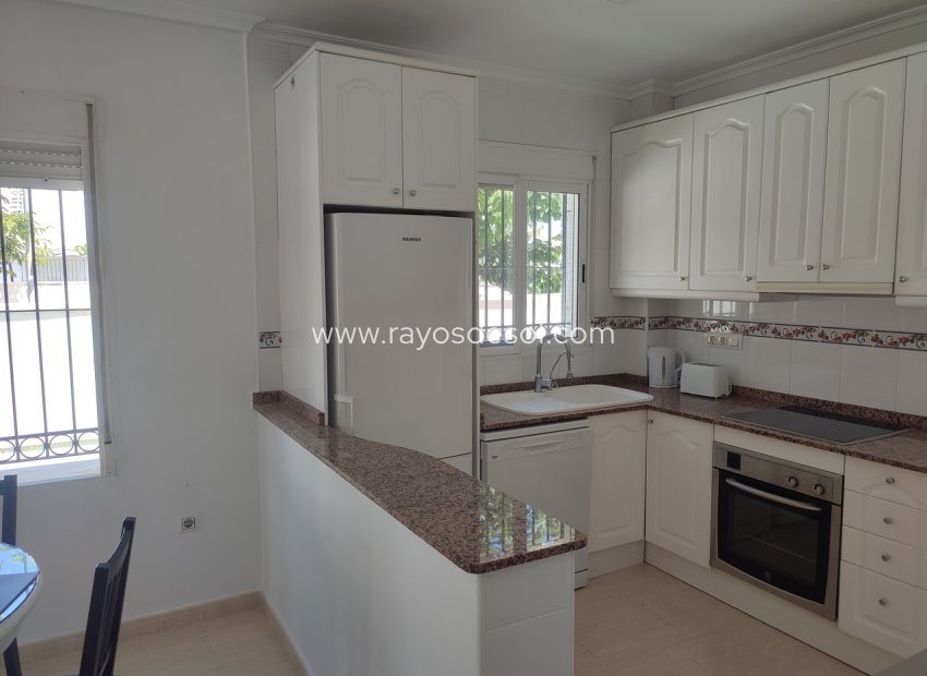 Reventa - Villa - Sucina