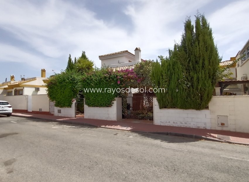 Reventa - Villa - Sucina