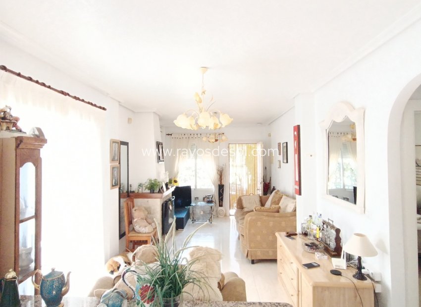 Reventa - Villa - Sucina