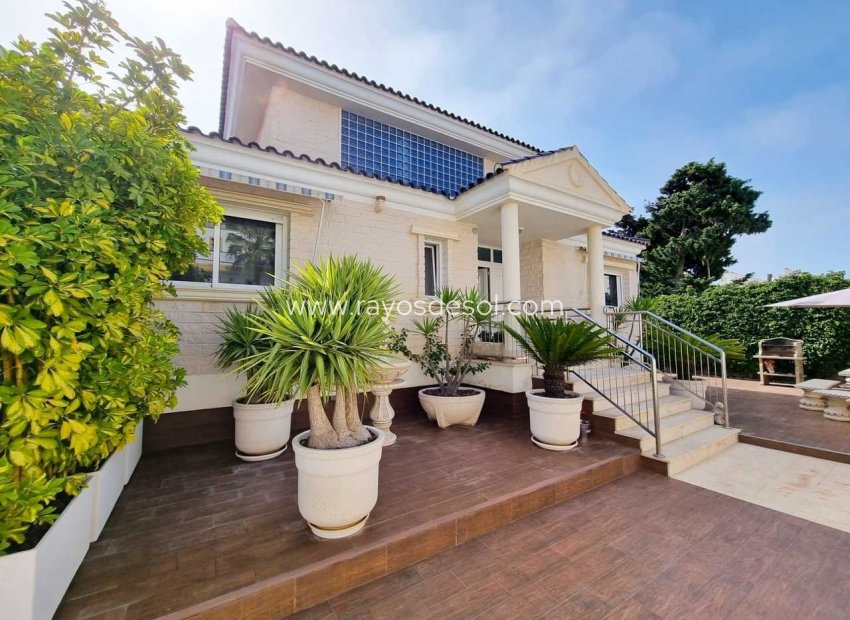 Reventa - Villa - Torrevieja - La Mata