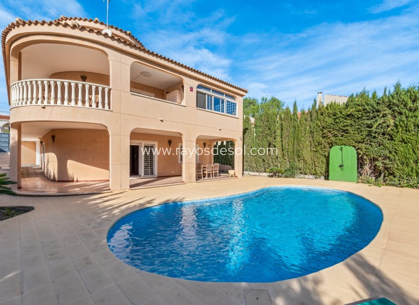 Reventa - Villa - Torrevieja - Los Balcones