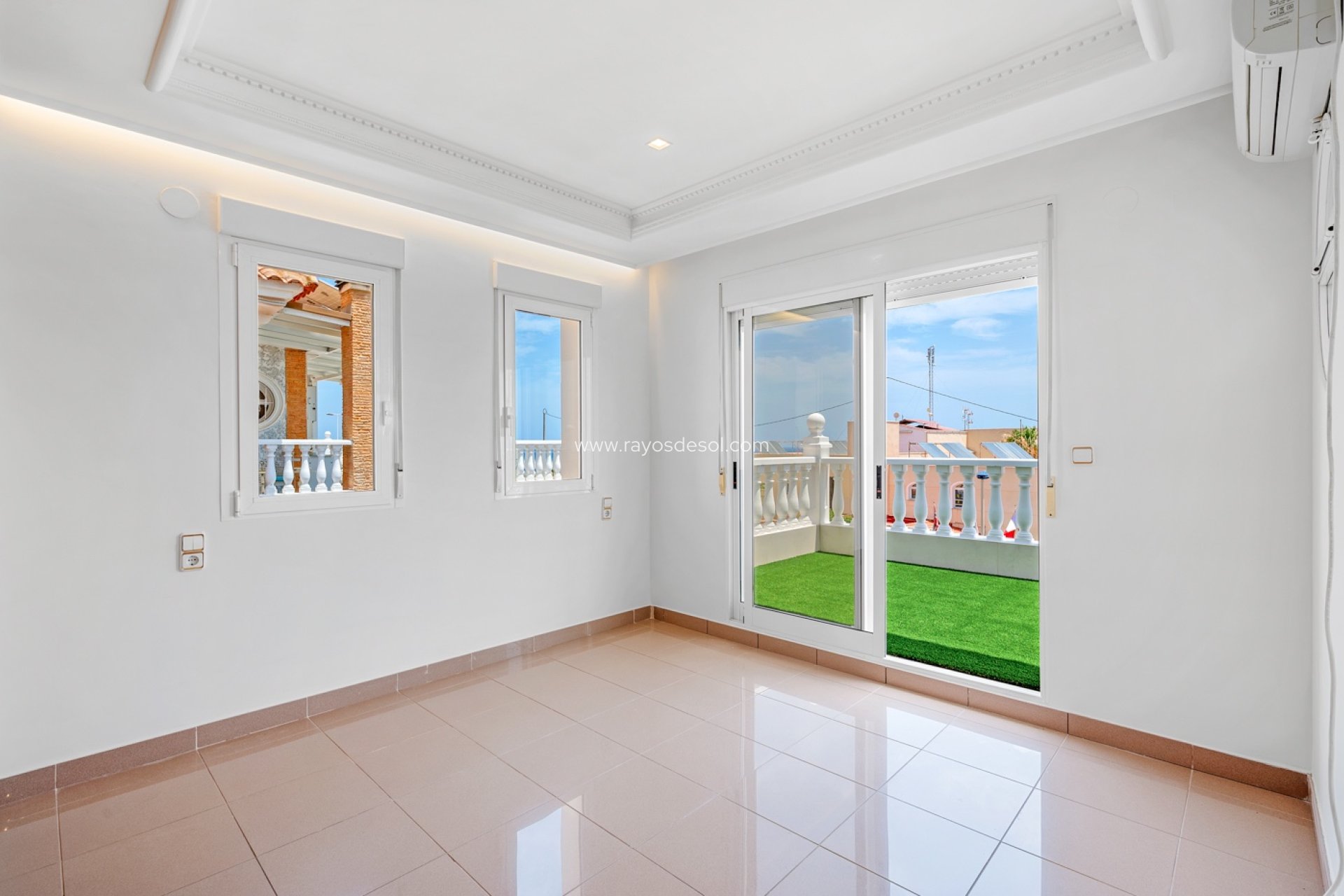 Reventa - Villa - Torrevieja
