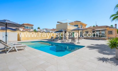 Villa - Herverkoop - Ciudad Quesada/Rojales - Rojales