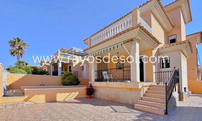 Villa - Herverkoop - Costa Blanca - Orihuela Costa