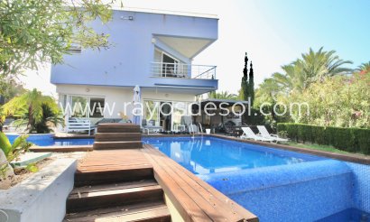 Villa - Herverkoop - La Manga del Mar Menor - MI-83673