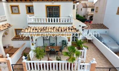 Villa - Herverkoop - Lomas de Cabo Roig - Orihuela Costa