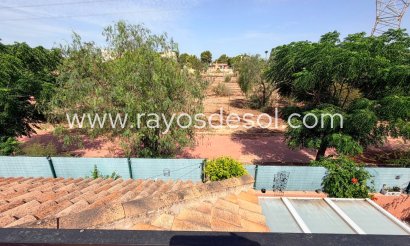 Villa - Herverkoop - Montesinos - La Herrada