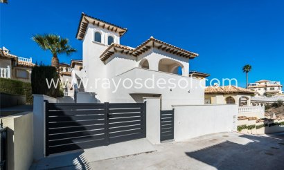 Villa - Herverkoop - Orihuela Costa - Cabo roig - La Zenia