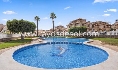 Villa - Herverkoop - Orihuela Costa - La Regia