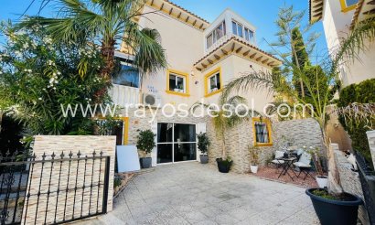 Villa - Herverkoop - Orihuela Costa - Playa Flamenca