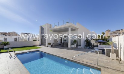 Villa - Herverkoop - Orihuela Costa - Villamartín