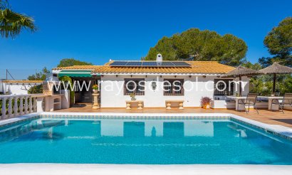Villa - Herverkoop - Orihuela - Orihuela Costa
