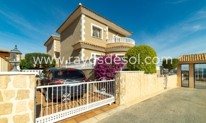 Villa - Herverkoop - Torrevieja - ES-88952