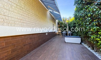Villa - Herverkoop - Torrevieja - La Mata