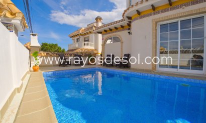 Villa - Herverkoop - Torrevieja - Torrevieja