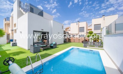 Villa - Herverkoop - Torrevieja - Torrevieja