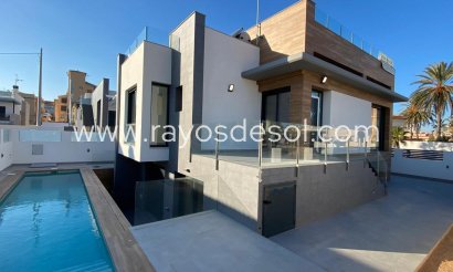 Villa - Nieuwbouw - Torrevieja - La Mata Pueblo