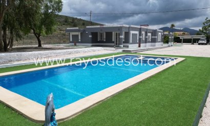 Villa - Resale - Hondón de las Nieves - Hondón de las Nieves