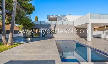 Villa - Resale - Orihuela Costa - CB-81721