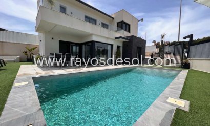 Villa - Resale - San Miguel de Salinas - San Miguel De Salinas