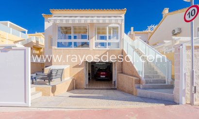 Villa - Reventa - Orihuela Costa - ES-54915