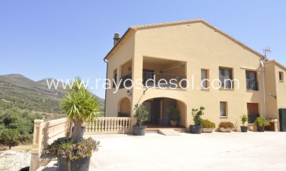 Villa - Wiederverkauf - Benissa - Benissa