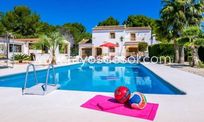 Villa - Wiederverkauf - Benissa - PV-59401