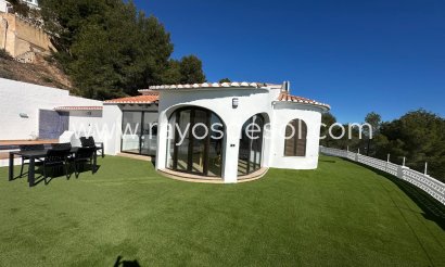 Villa - Wiederverkauf - Calpe - 03710