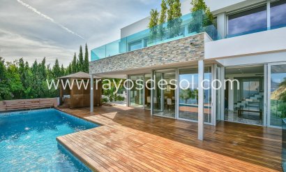 Villa - Wiederverkauf - Calpe - CO-94376