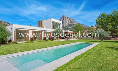 Villa - Wiederverkauf - Finestrat - CB-27513