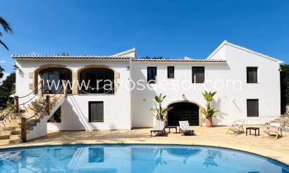 Villa - Wiederverkauf - Jávea - SV-61613