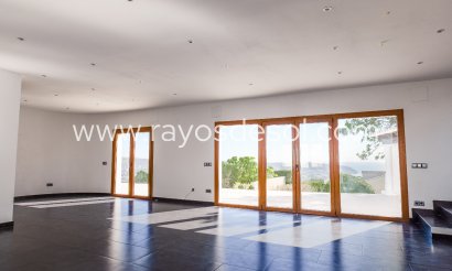 Villa - Wiederverkauf - Moraira - Benimeit