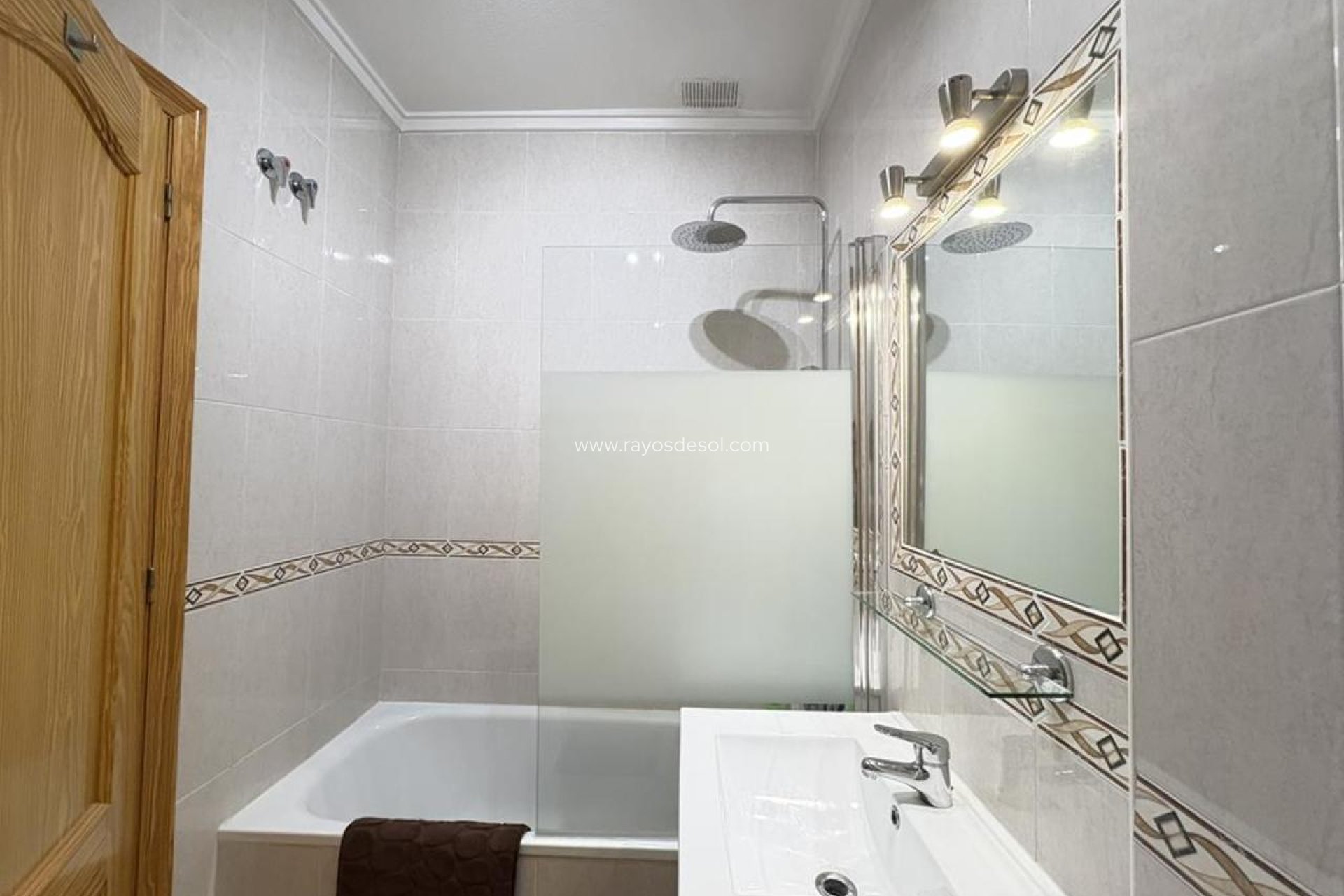 Wiederverkauf - Haus - Sucina