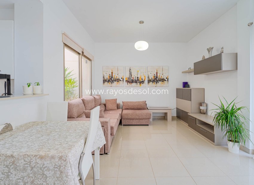 Wiederverkauf - Haus - Torrevieja - Punta Prima
