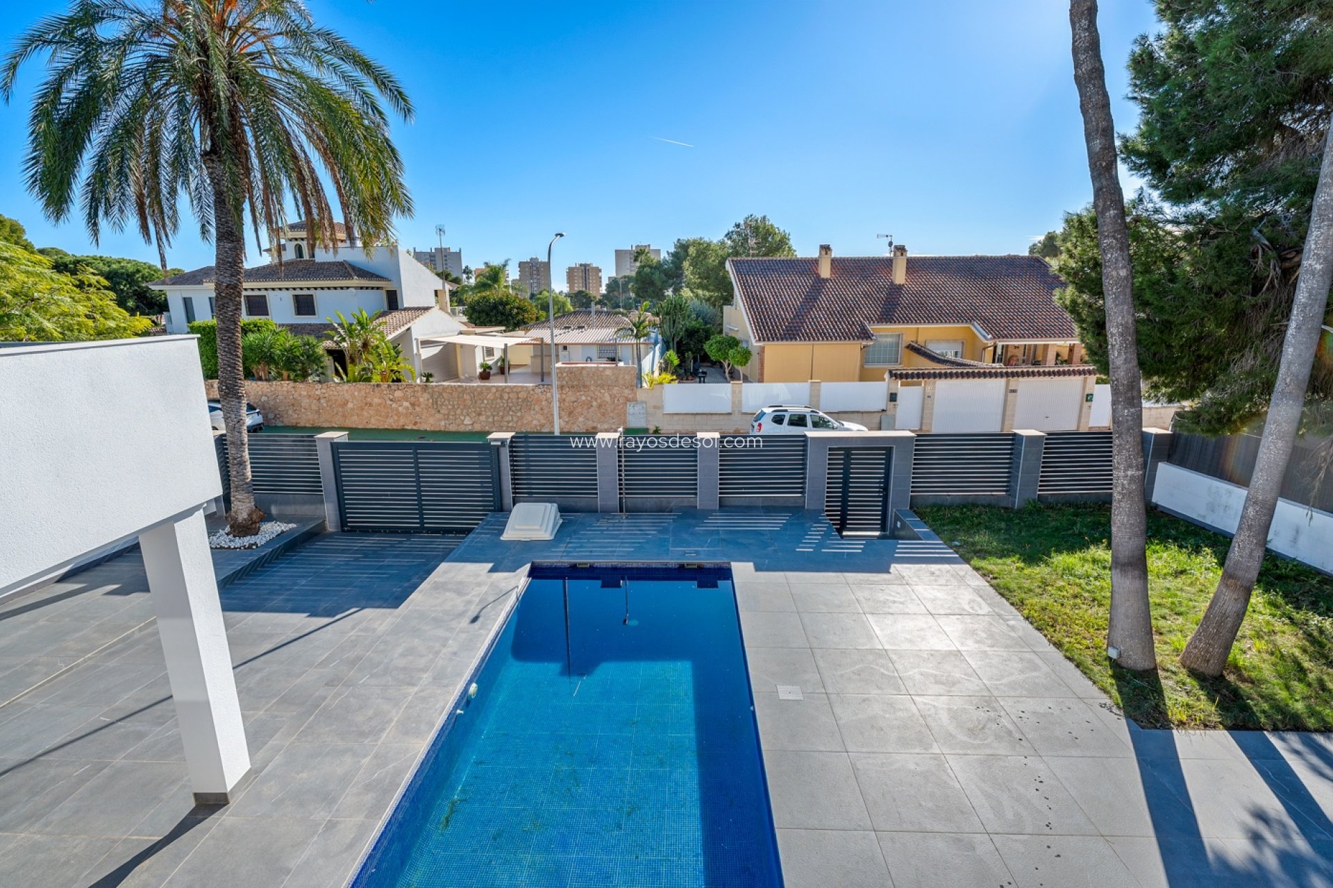Wiederverkauf - Villa - Orihuela Costa - Campoamor