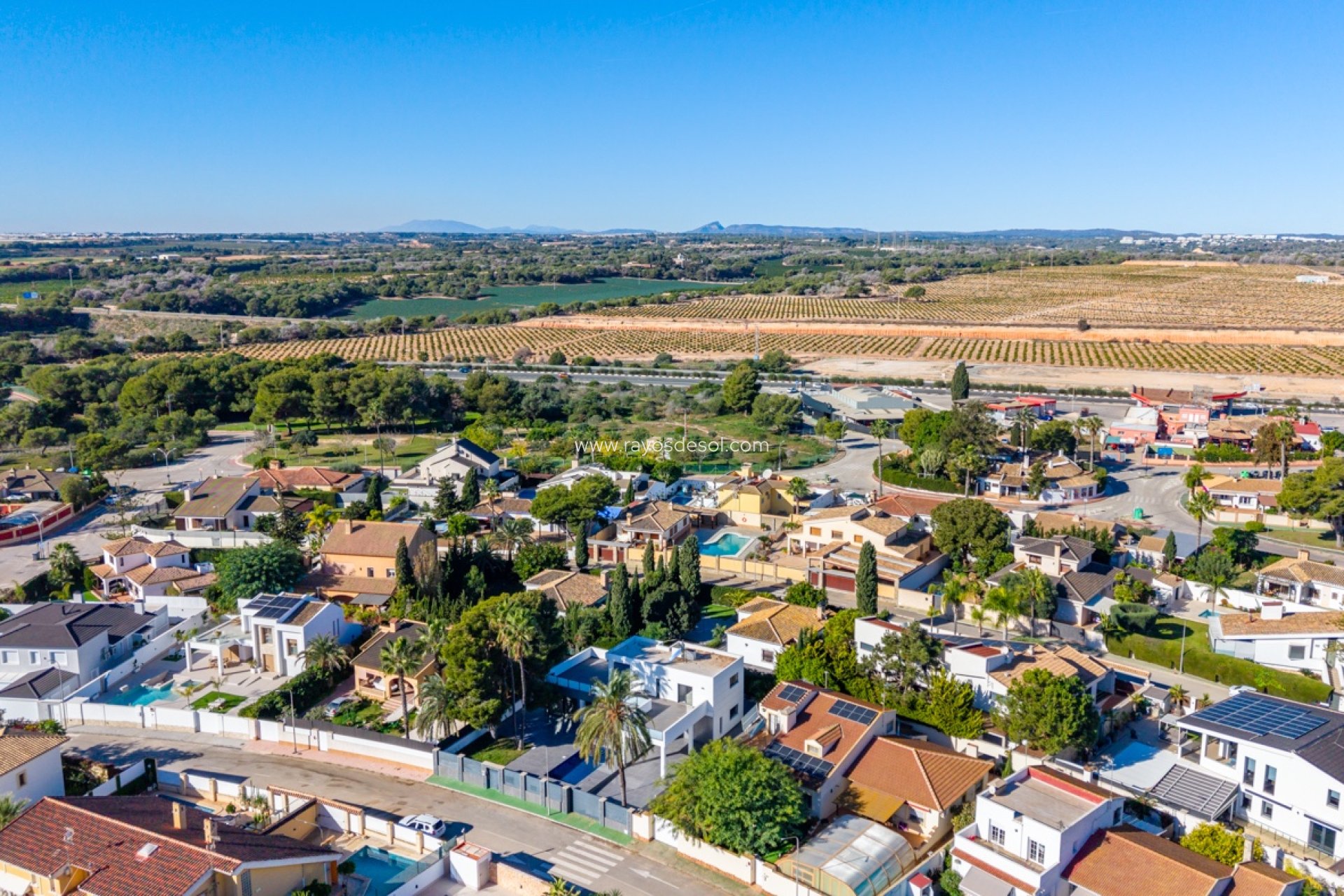 Wiederverkauf - Villa - Orihuela Costa - Campoamor