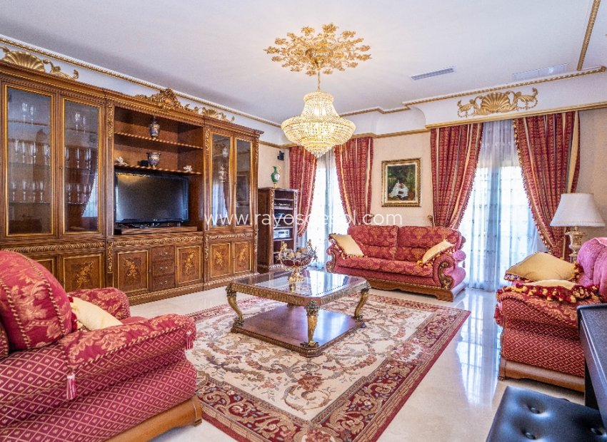 Wiederverkauf - Villa - Orihuela Costa - Campoamor