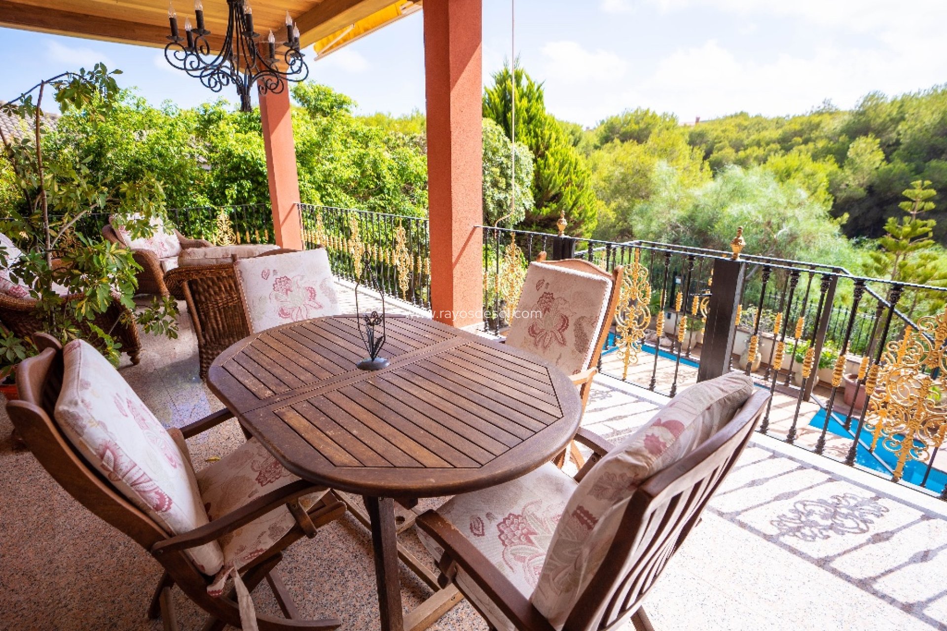 Wiederverkauf - Villa - Orihuela Costa - Campoamor