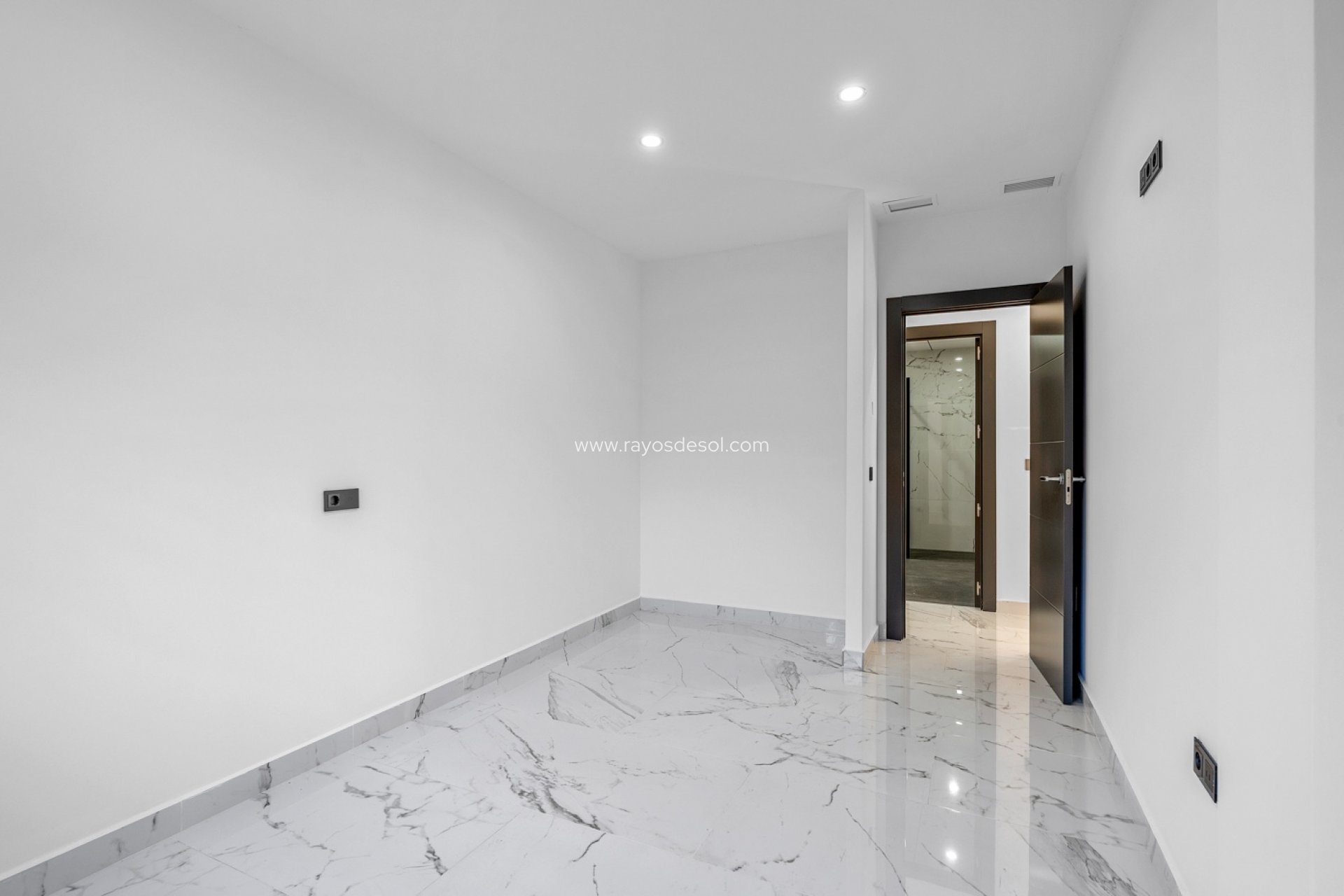 Wiederverkauf - Villa - Orihuela Costa - Campoamor