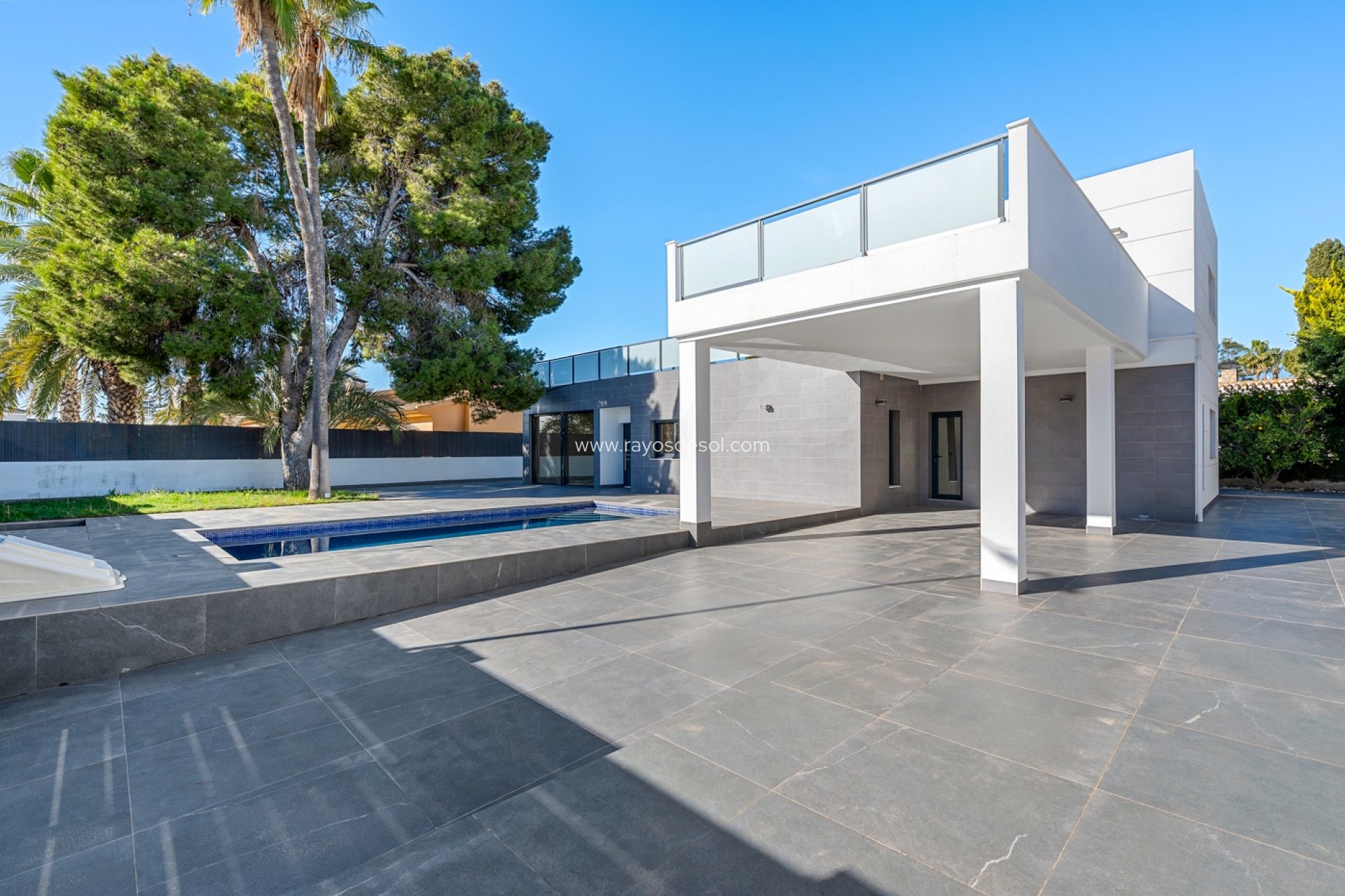 Wiederverkauf - Villa - Orihuela Costa - Campoamor