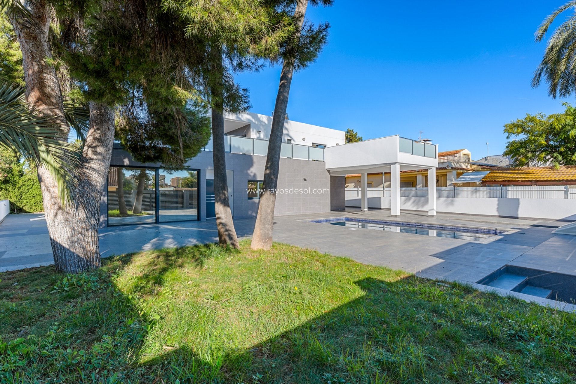Wiederverkauf - Villa - Orihuela Costa - Campoamor