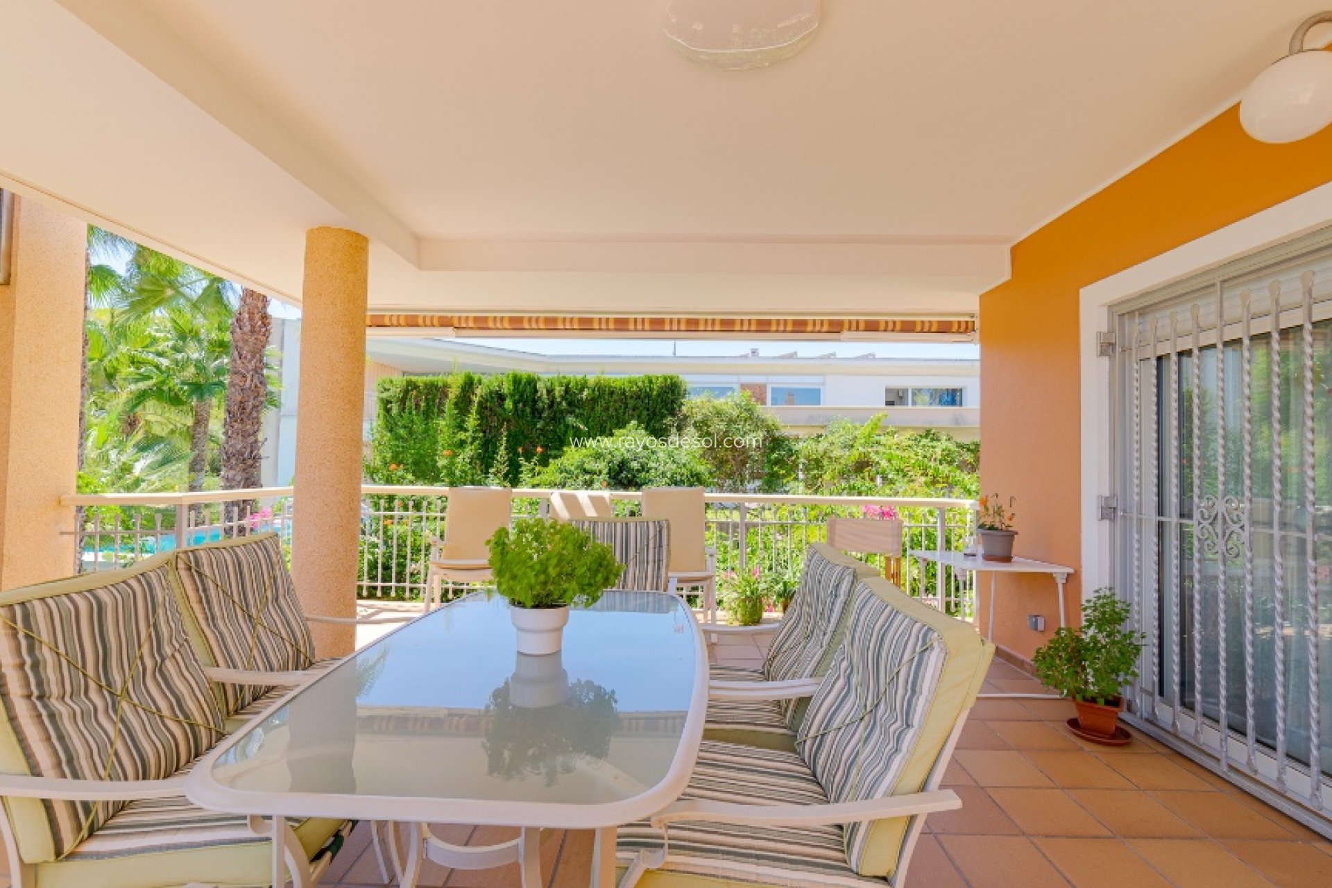 Wiederverkauf - Villa - Orihuela Costa - Campoamor