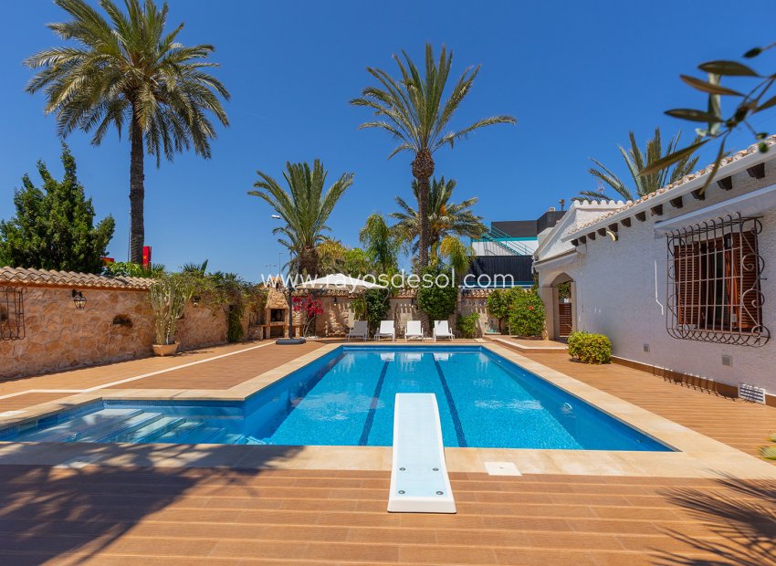 Wiederverkauf - Villa - Orihuela Costa - Orihuela