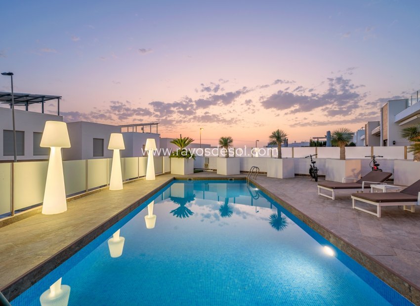 Wiederverkauf - Villa - Orihuela Costa - Villamartín