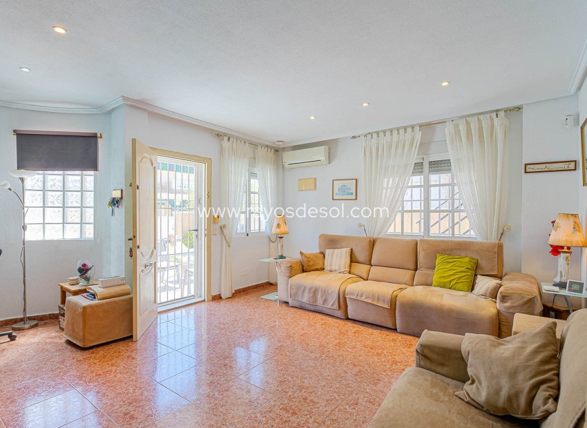 Wiederverkauf - Villa - Torrevieja - Punta Prima
